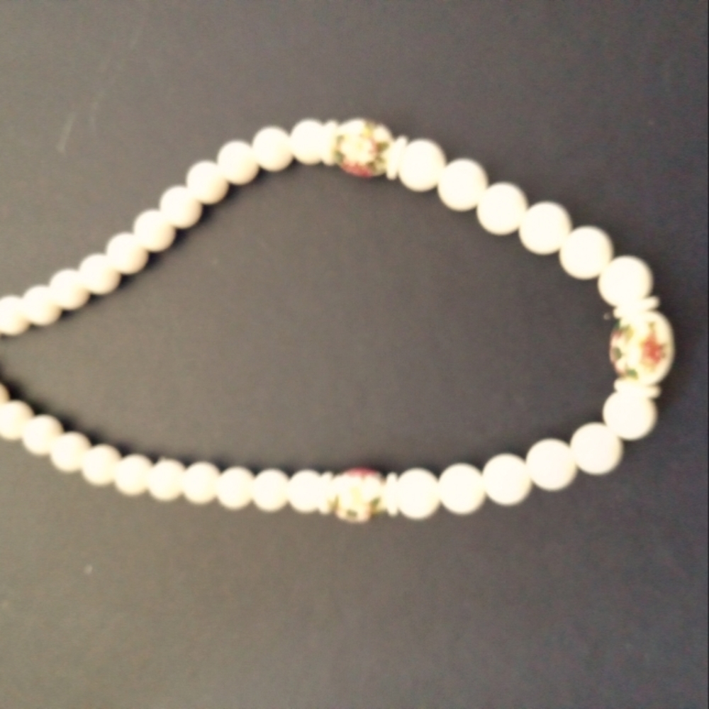 Necklace and earings